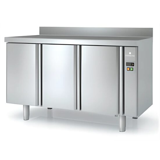 Masa frigorifica refrigerare 3 usi si 6 rafturi seria 600 cu rebord Snack Coreco