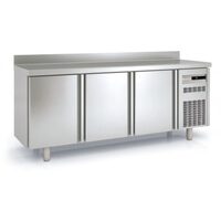Masa frigorifica refrigerare 3 usi seria 700 cu rebord Coreco