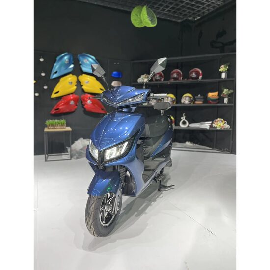 Scuter electric Saige Power Bull, viteză maximă 45 km/h, motor 2000W